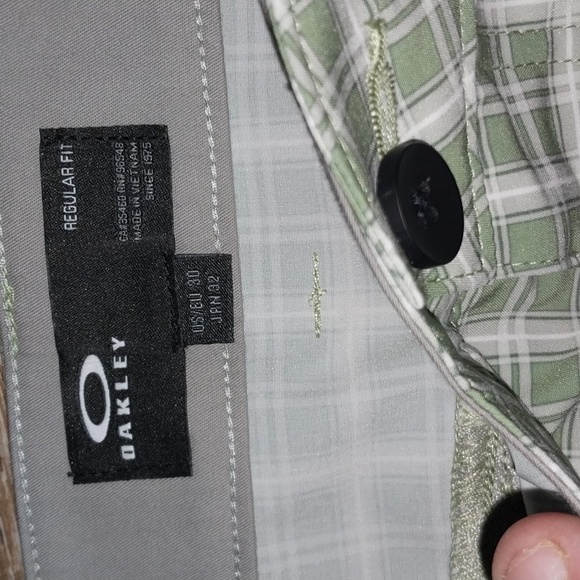 Nwt Oakley golf performance shorts men 30 - Picture 2 of 3